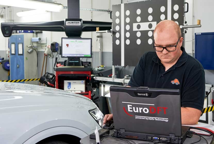 Elektronische Achsvermessung