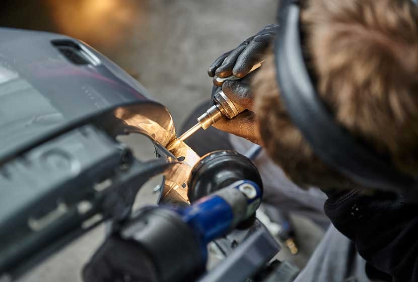 Kunststoffreparaturen bei Auto Christian
